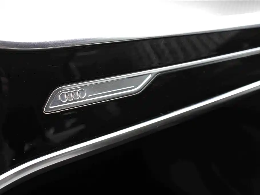 Audi A6L 2021 40 TFSI Luxury Elegance фото 9
