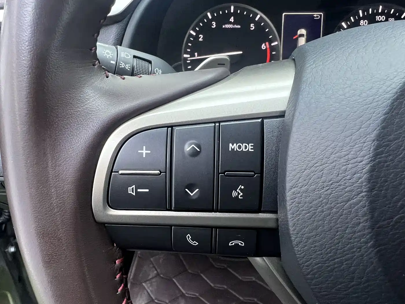 Lexus RX 2021 300 AWD Special Edition фото 15