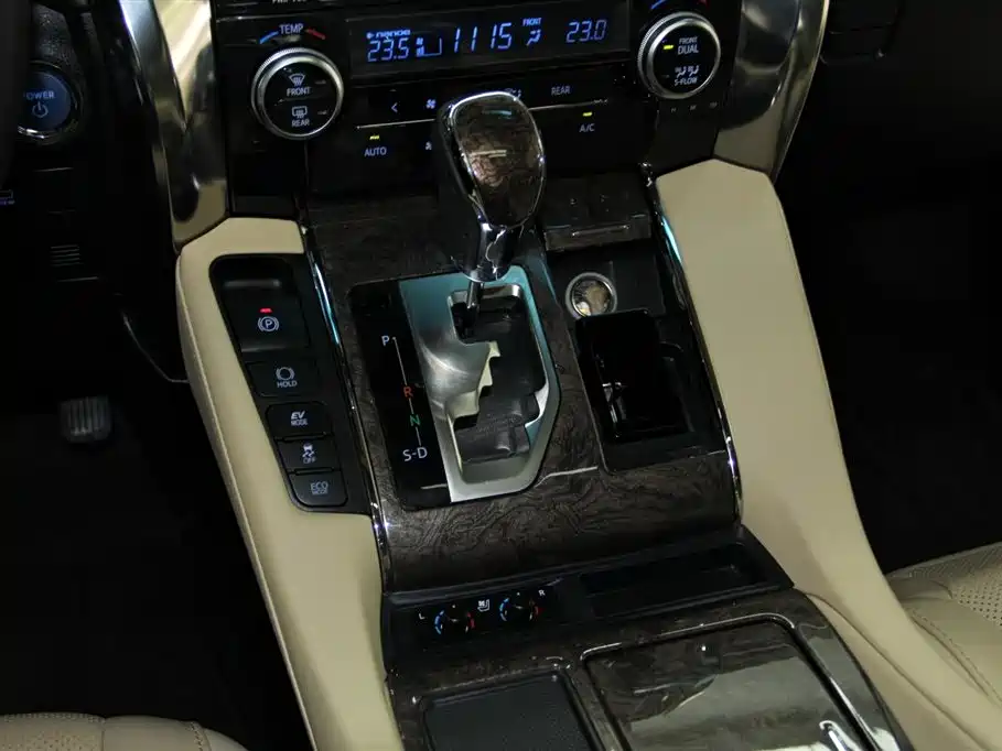 Toyota Alphard 2021 Hybrid 2.5L Premium фото 18
