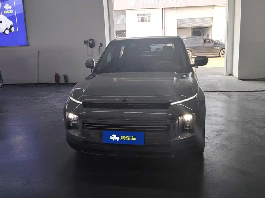 Фото 2 - Geely ICON