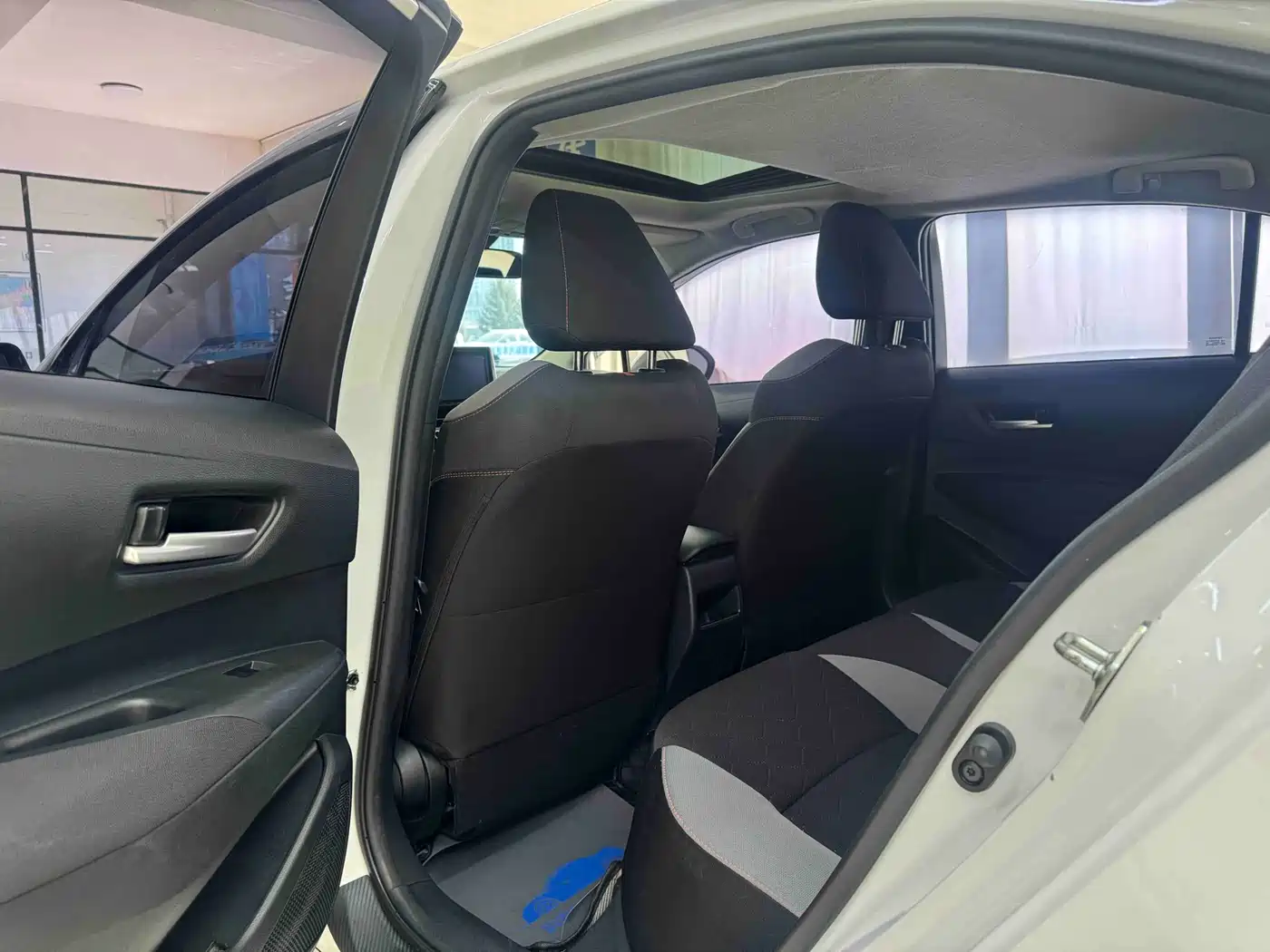 Toyota Corolla 2022 1.2T S-CVT Pioneer PLUS Edition фото 8
