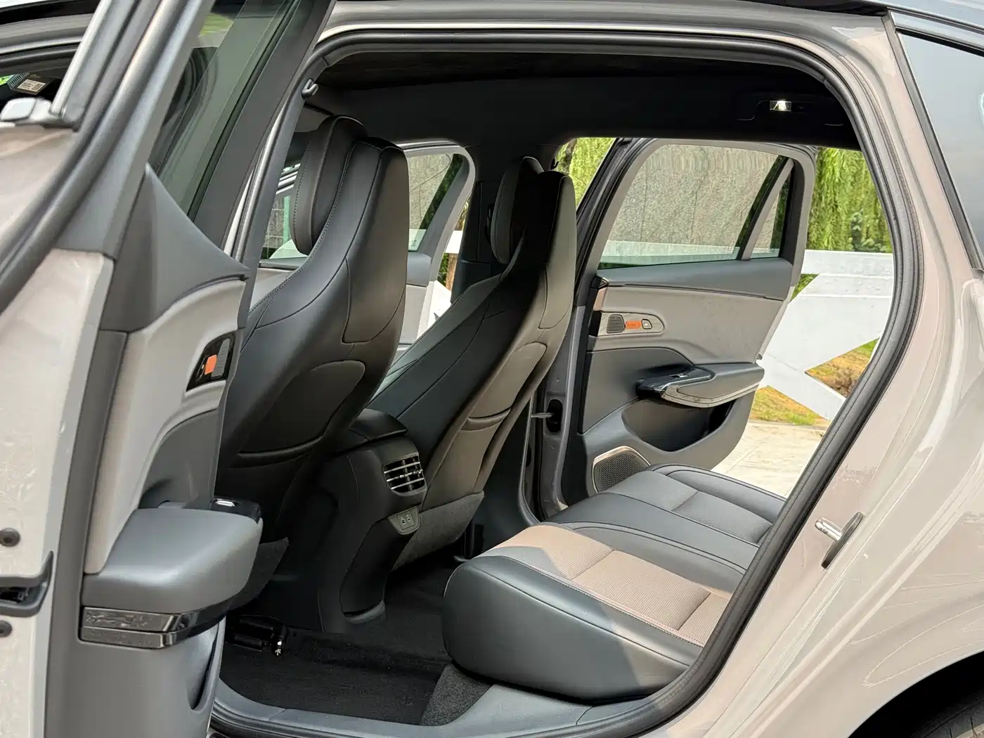 Hongqi EH7 2025 2025 690 Smart Selection Edition