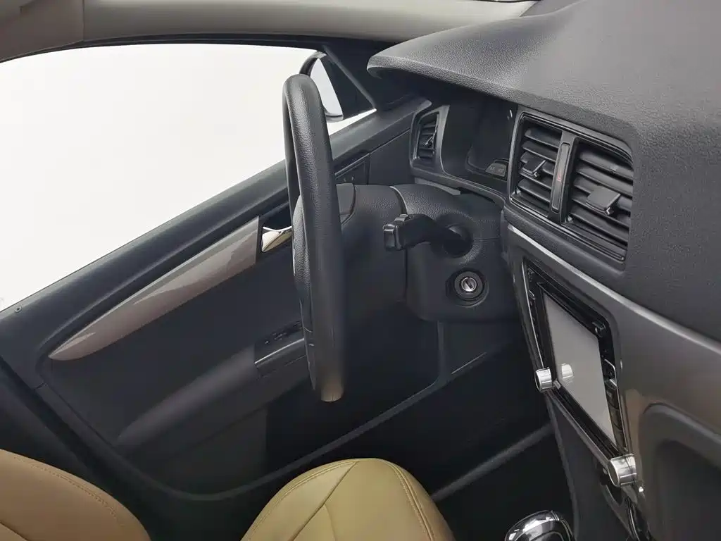 Volkswagen Lavida 2013 2013 Facelift Classic 1.6L Automatic Trend