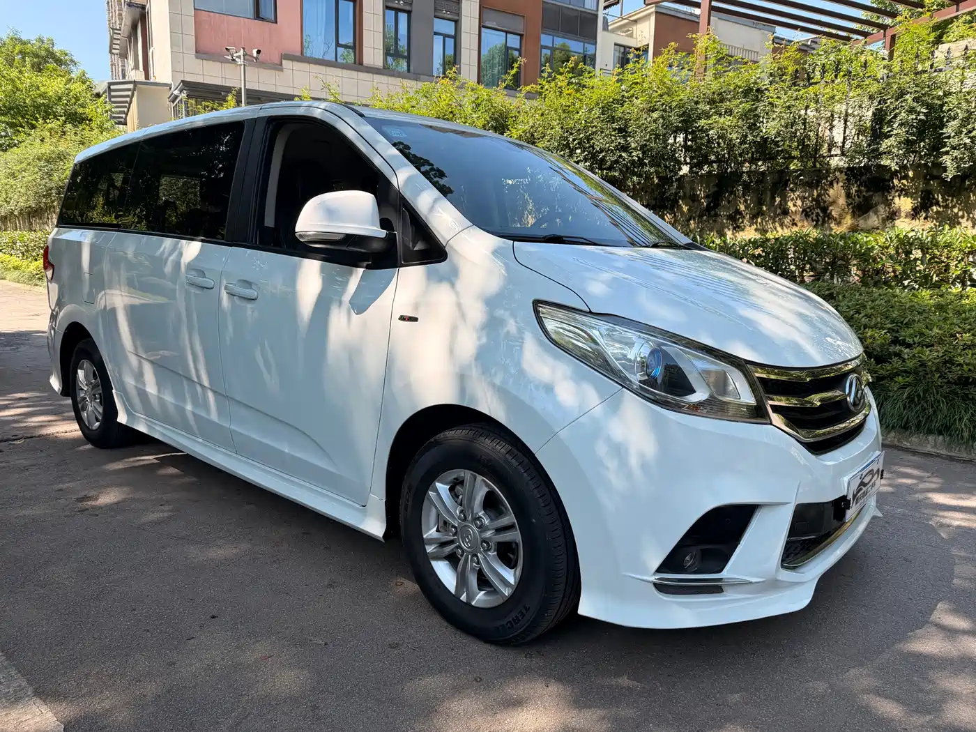 SAIC Maxus Maxus G10 2019 PLUS 2.0T Auto Elite China VI фото 3