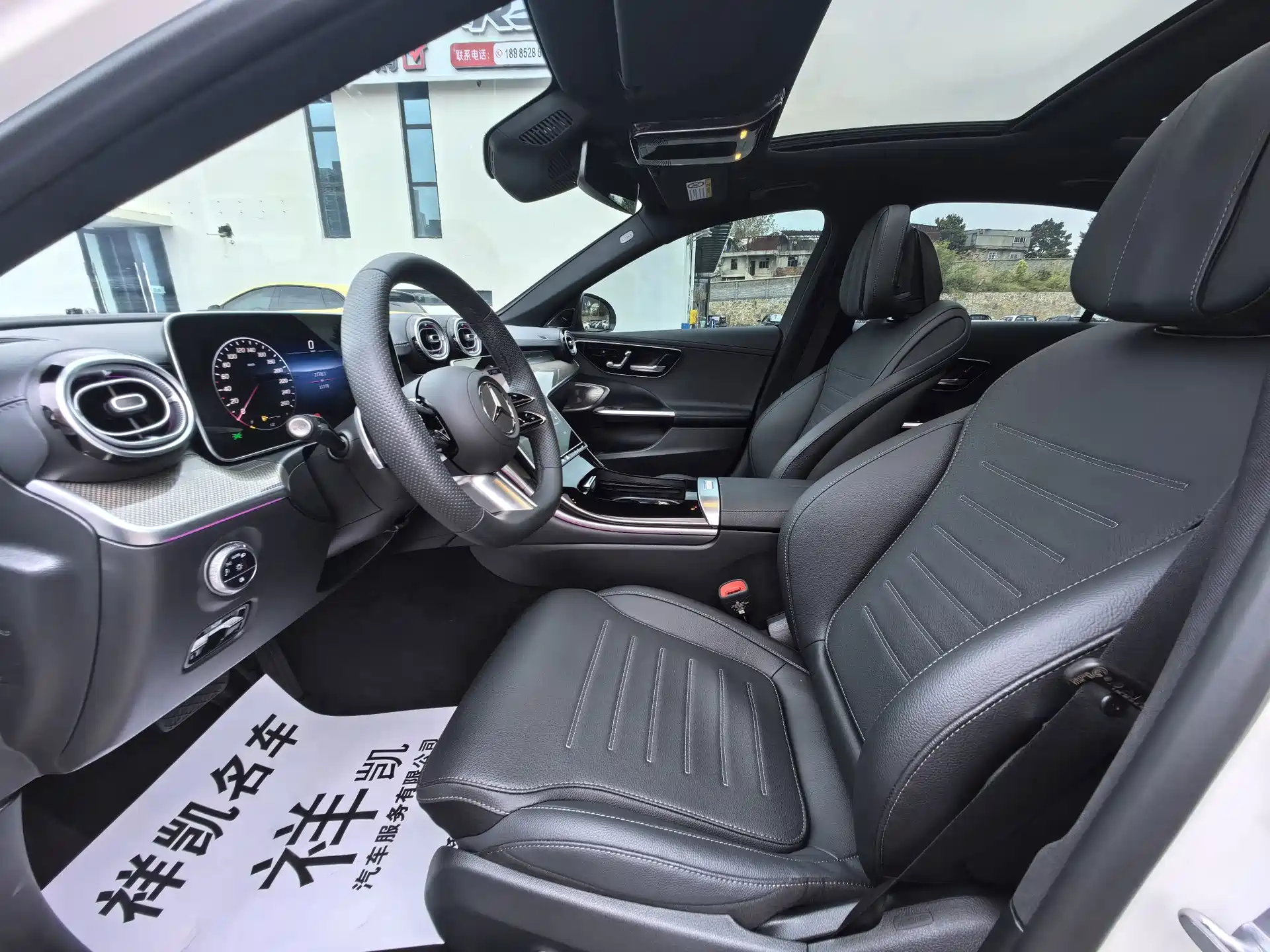 Фото 4 - Mercedes-Benz C-Class