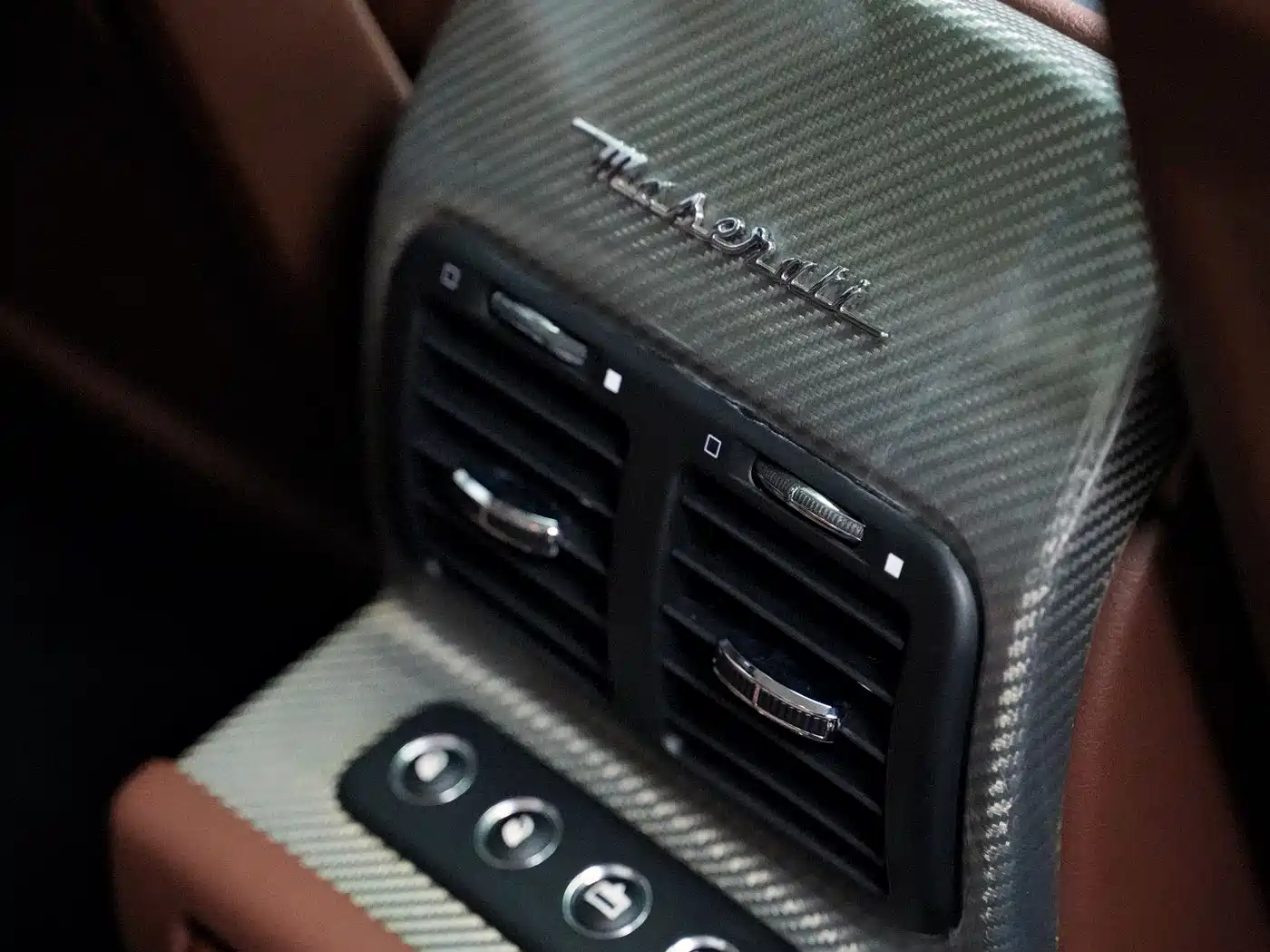 Maserati Quattroporte 2010 4.7L Sport Edition фото 20