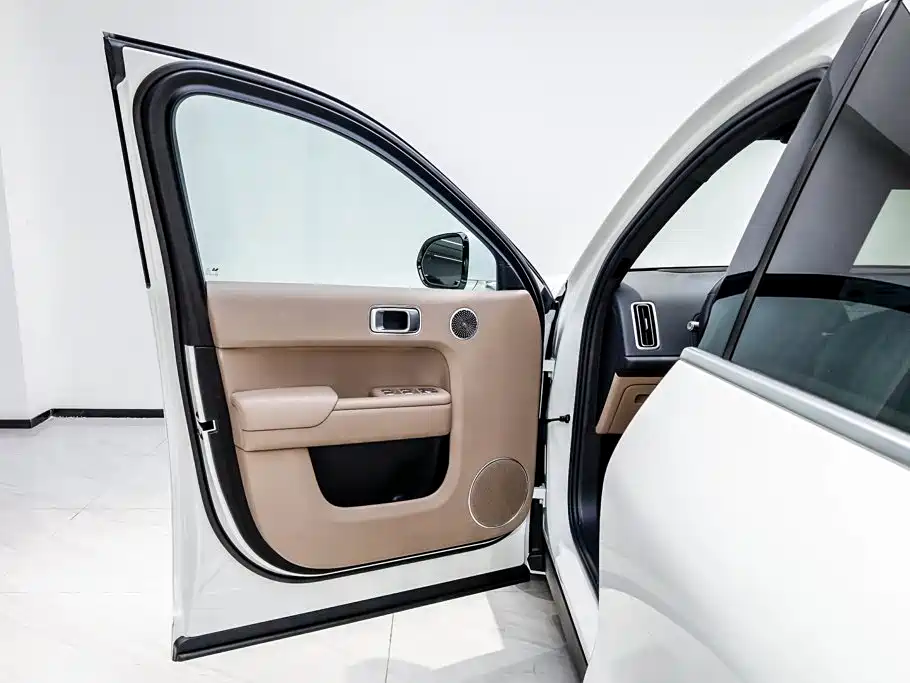 Li Auto Li L8 2025 Ultra Smart Renewal Edition 16