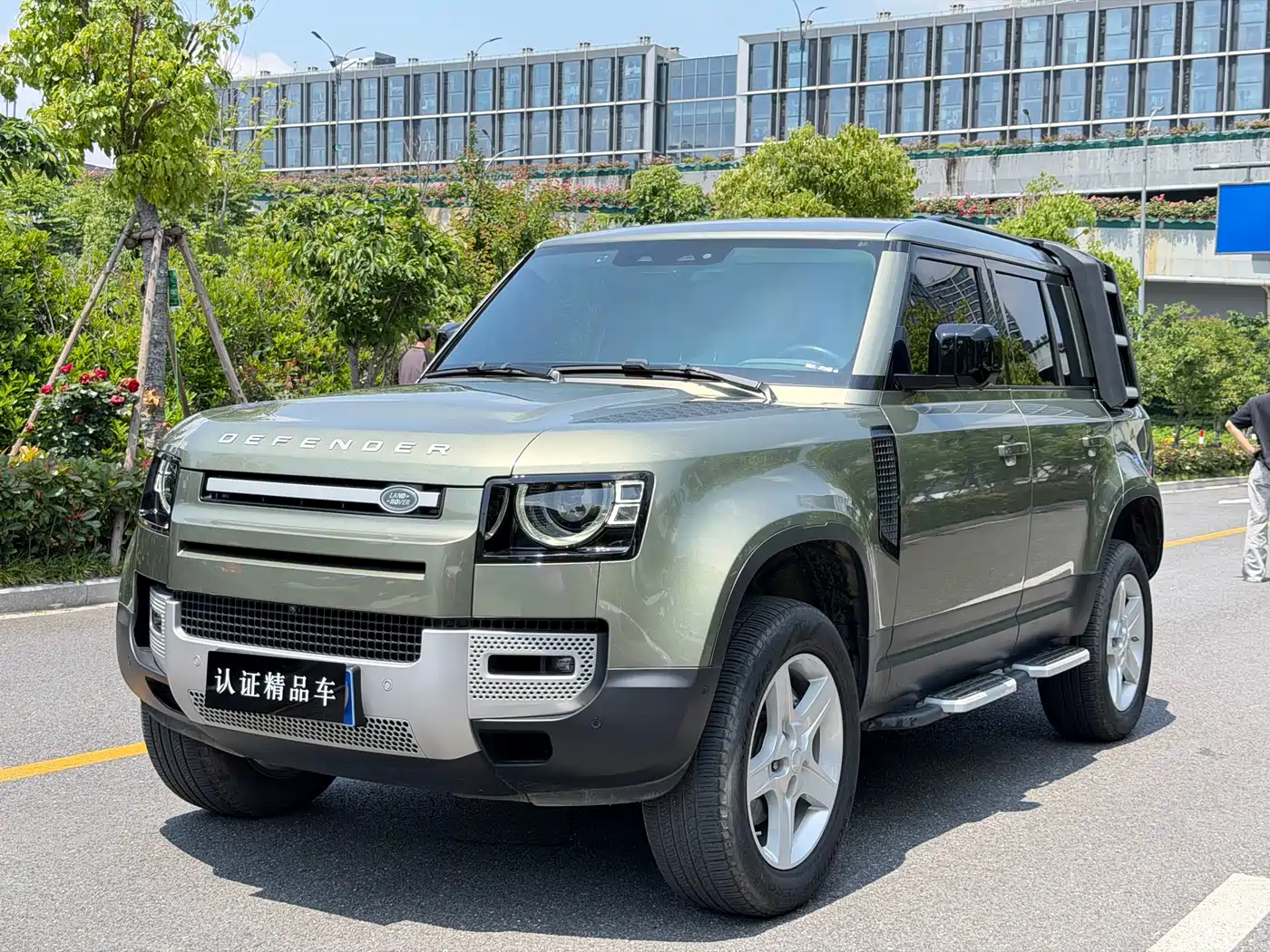 Land Rover Defender 2020 Model 110 P400 HSE