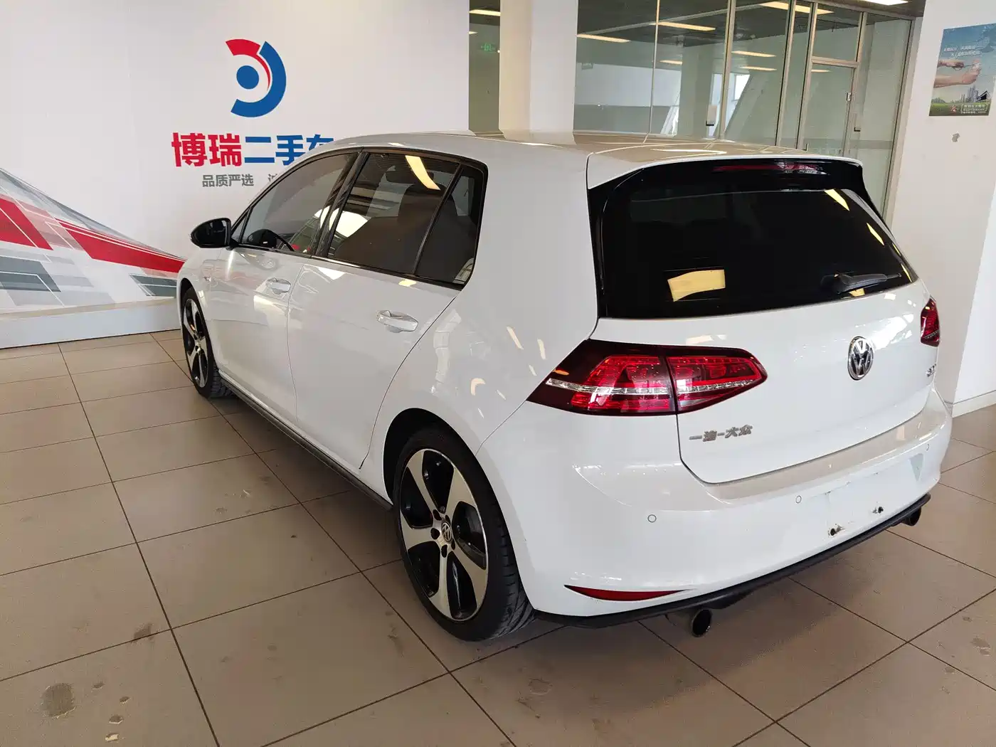 Volkswagen Golf GTI 2016 2.0TSI GTI фото 26