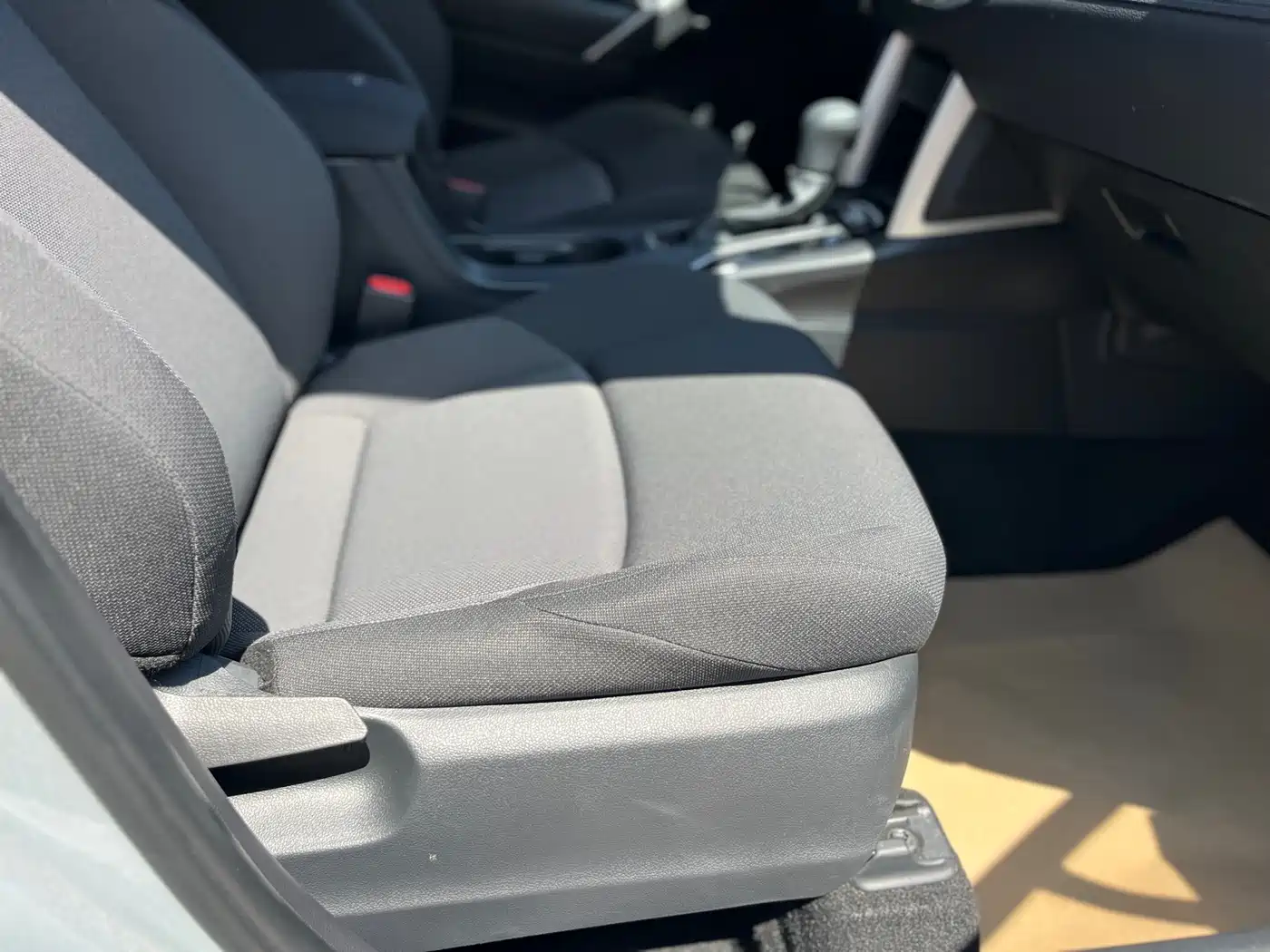 Toyota Frontlander 2022 2.0L CVT Elite фото 23