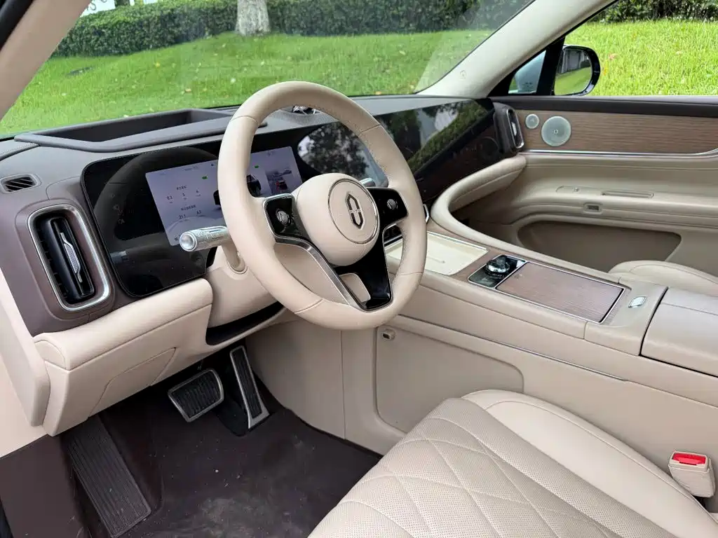 Aito M9 2024 2024 Range Extender Max Edition 42kWh 6-seater