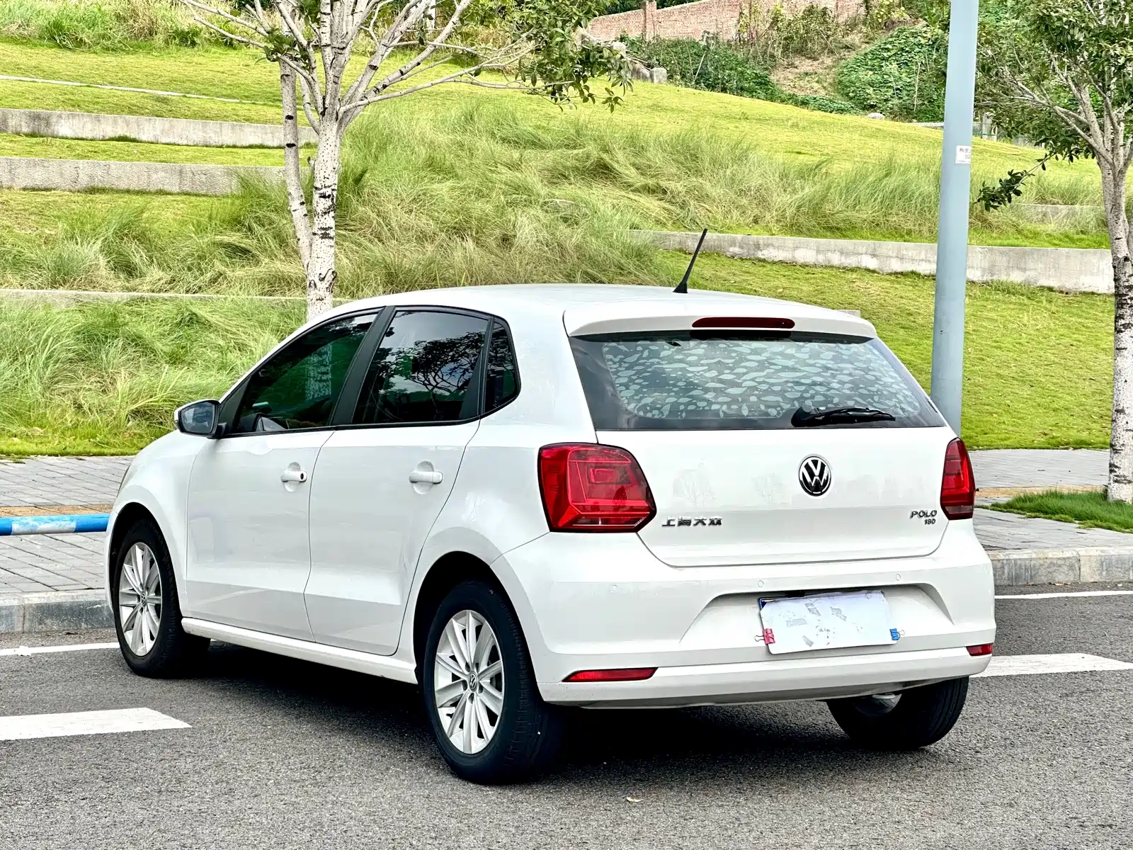 Фото 6 - Volkswagen Polo