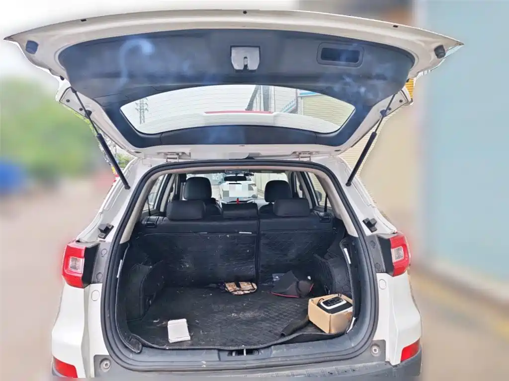 CHANGAN CS75