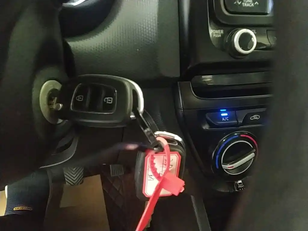 Hyundai Verna 2019 2017 1.4L Manual Renewal Edition China VI