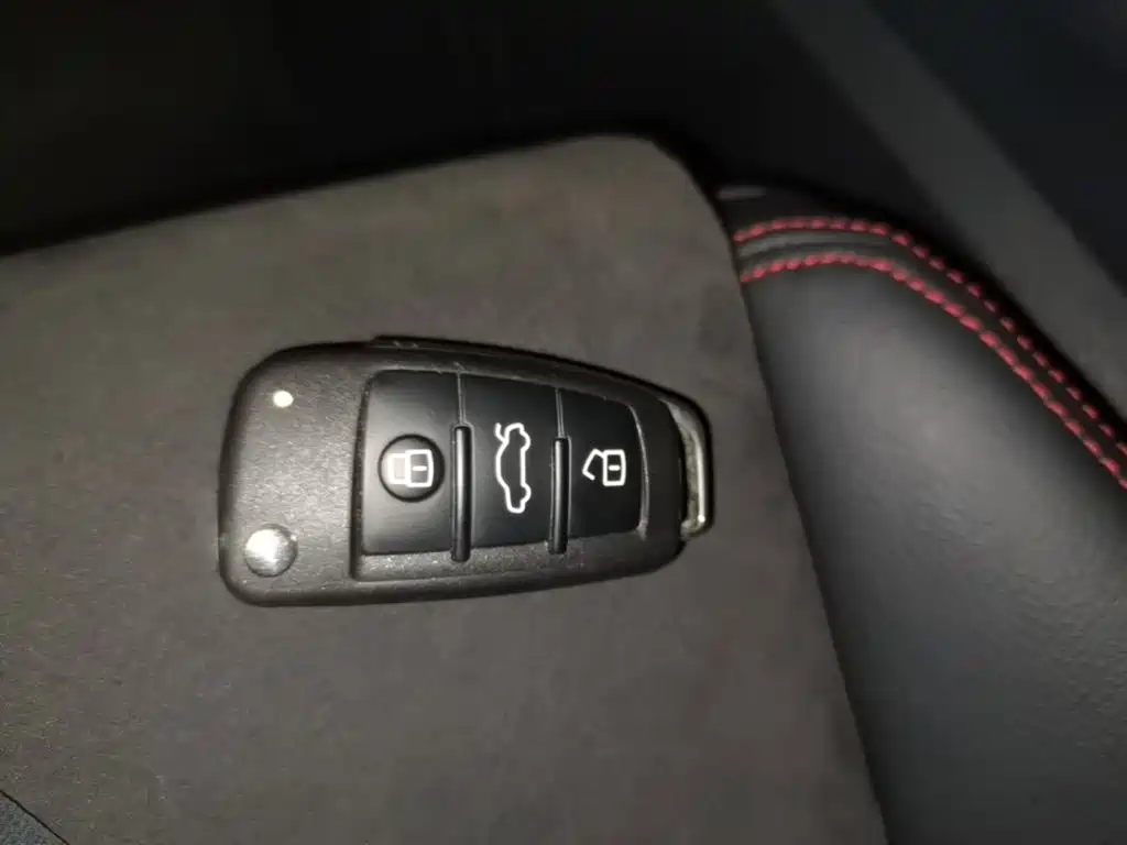 Фото 9 - Audi Q3