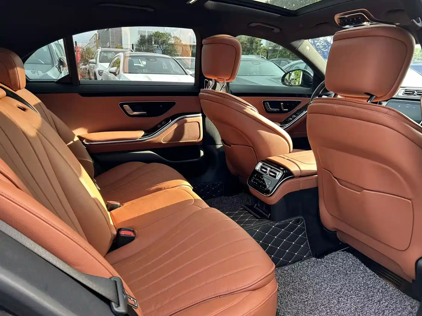 Mercedes-Benz S-Class, миниатюра 13