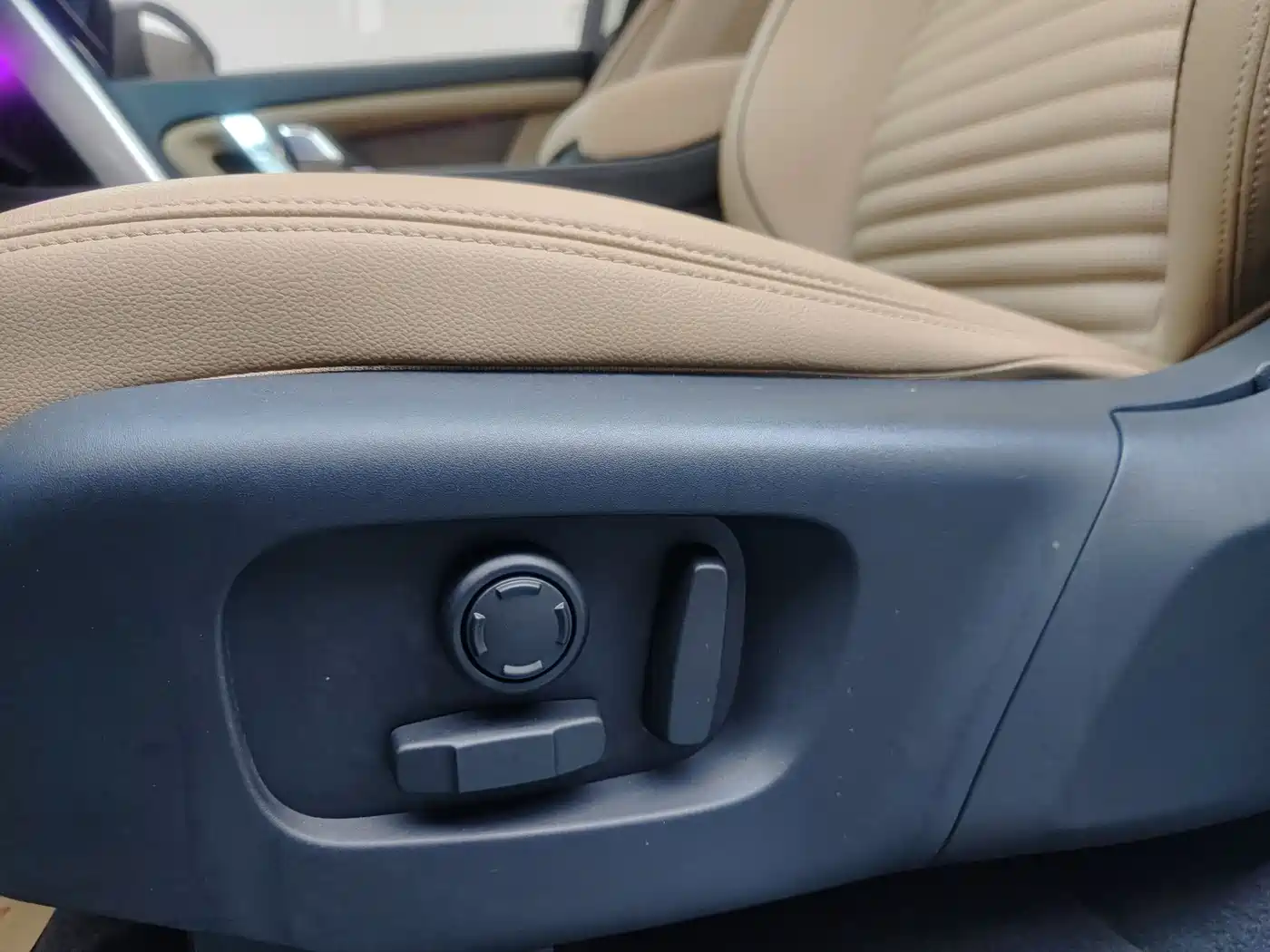 Land Rover Discovery Sport 2024 Performance Technology Edition фото 13