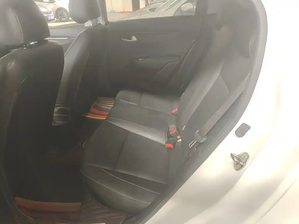 Kia K2 2018 2017 Sedan 1.4L MT 15th Anniversary Special Edition GLS