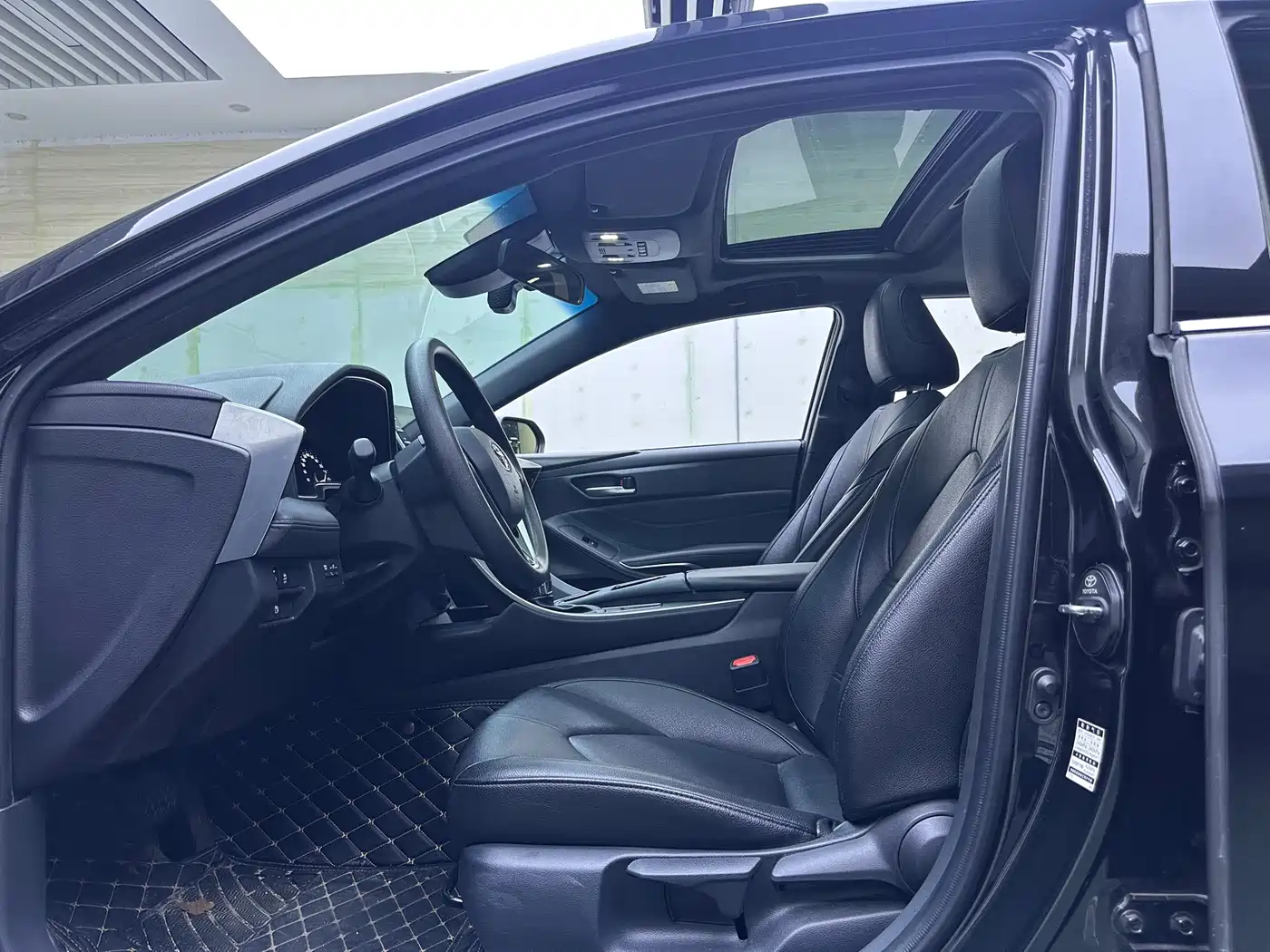 Toyota Avalon 2019 2.0L Progressive Edition (China VI) фото 8