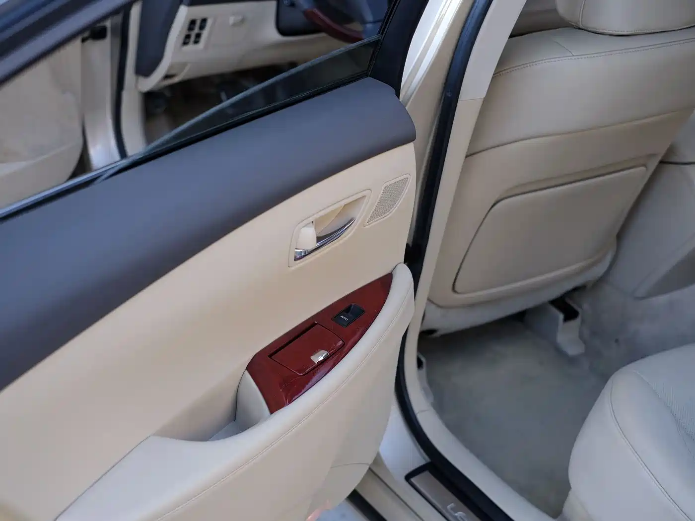 Lexus ES 2006 350 Luxury Edition фото 24