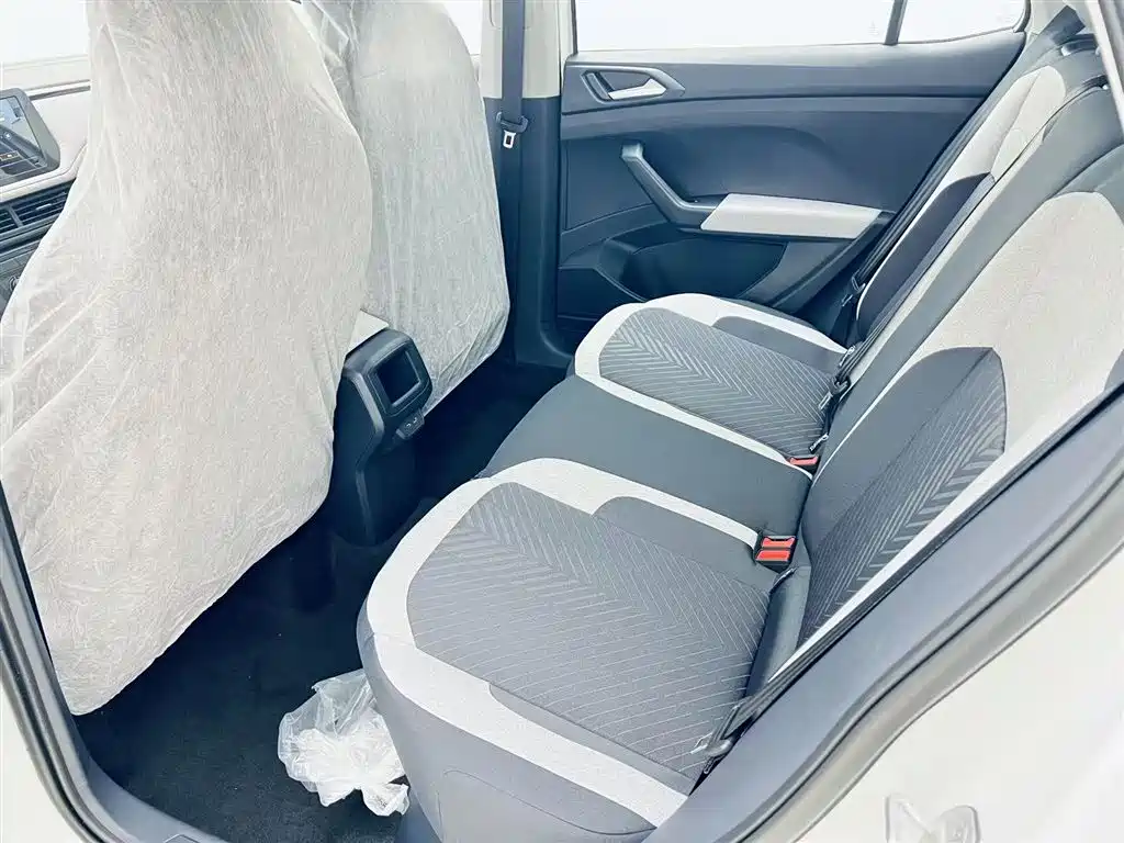 Volkswagen Tharu 2026 New Sharp 1.5L Advance Edition фото 10