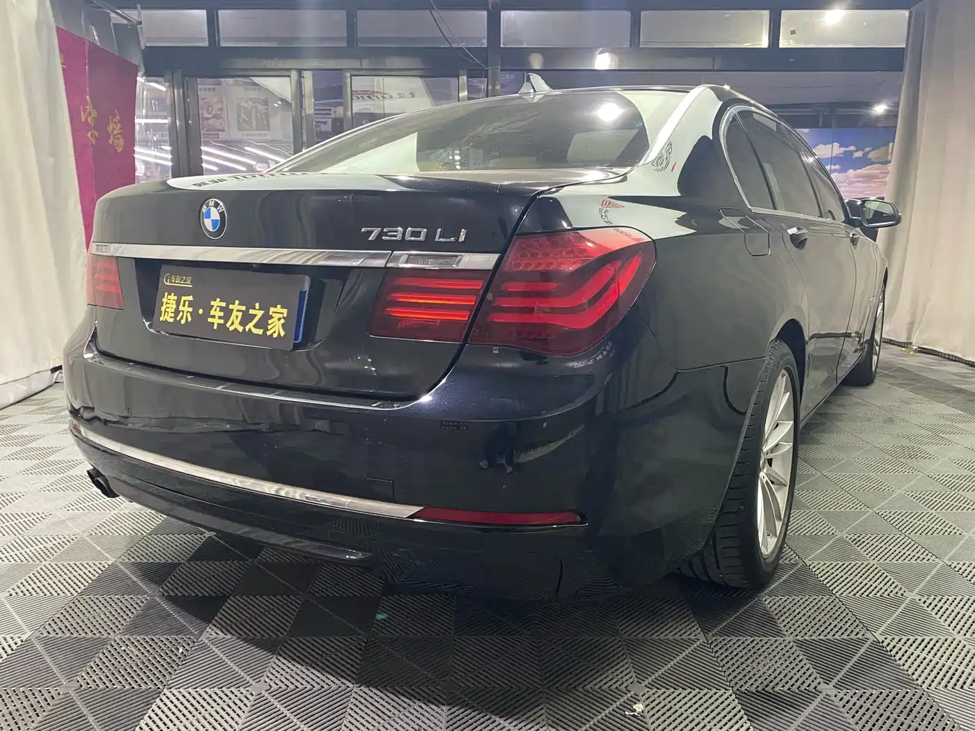 BMW 7 Series 2014 730Li Premium фото 7