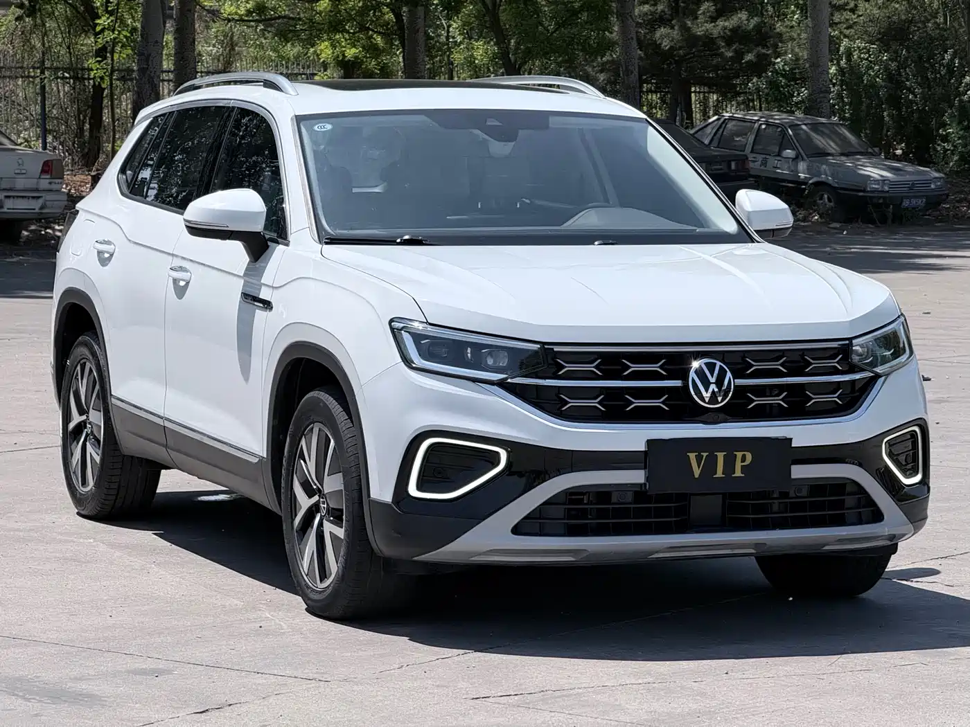 Volkswagen Tayron 2023 330TSI 2WD Luxury Plus Advanced Edition фото 3