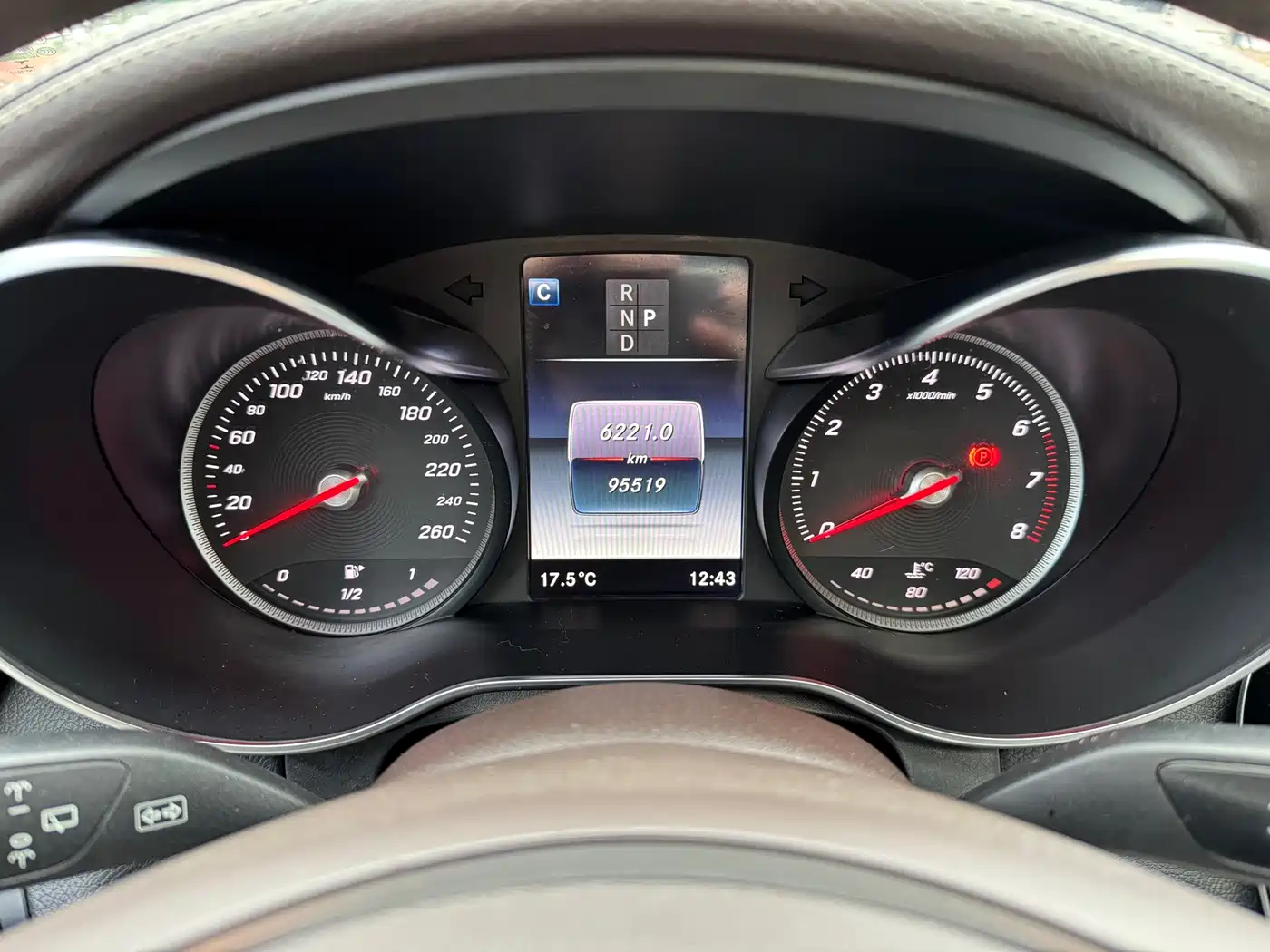 Mercedes-Benz GLC 2018 Facelift GLC 260 4MATIC Dynamic фото 23