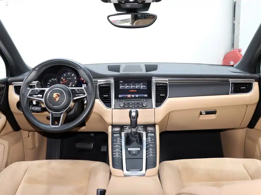 Porsche Macan 2017 Macan 2.0T фото 11
