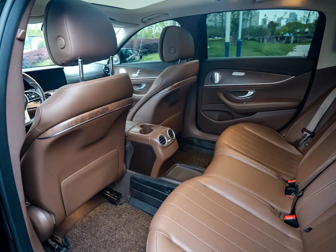 Mercedes-Benz E-Class 2019 E 260 L фото 11