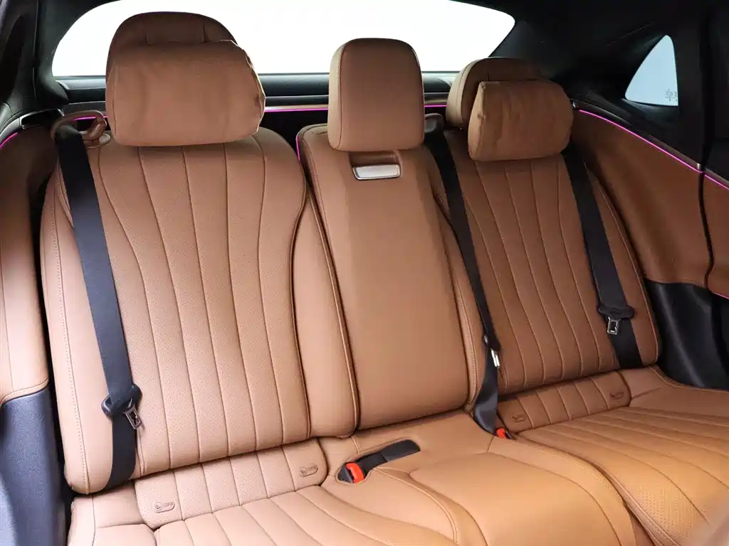 Mercedes-Benz E-Class 2025 E 300 L Luxury фото 22