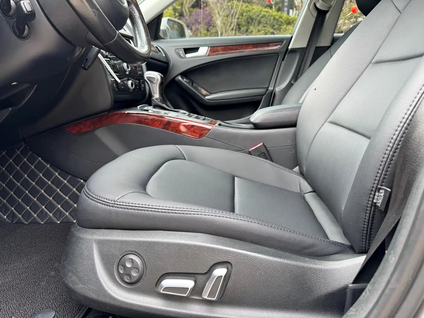 Audi A4L 2015 35 TFSI Auto Standard фото 14