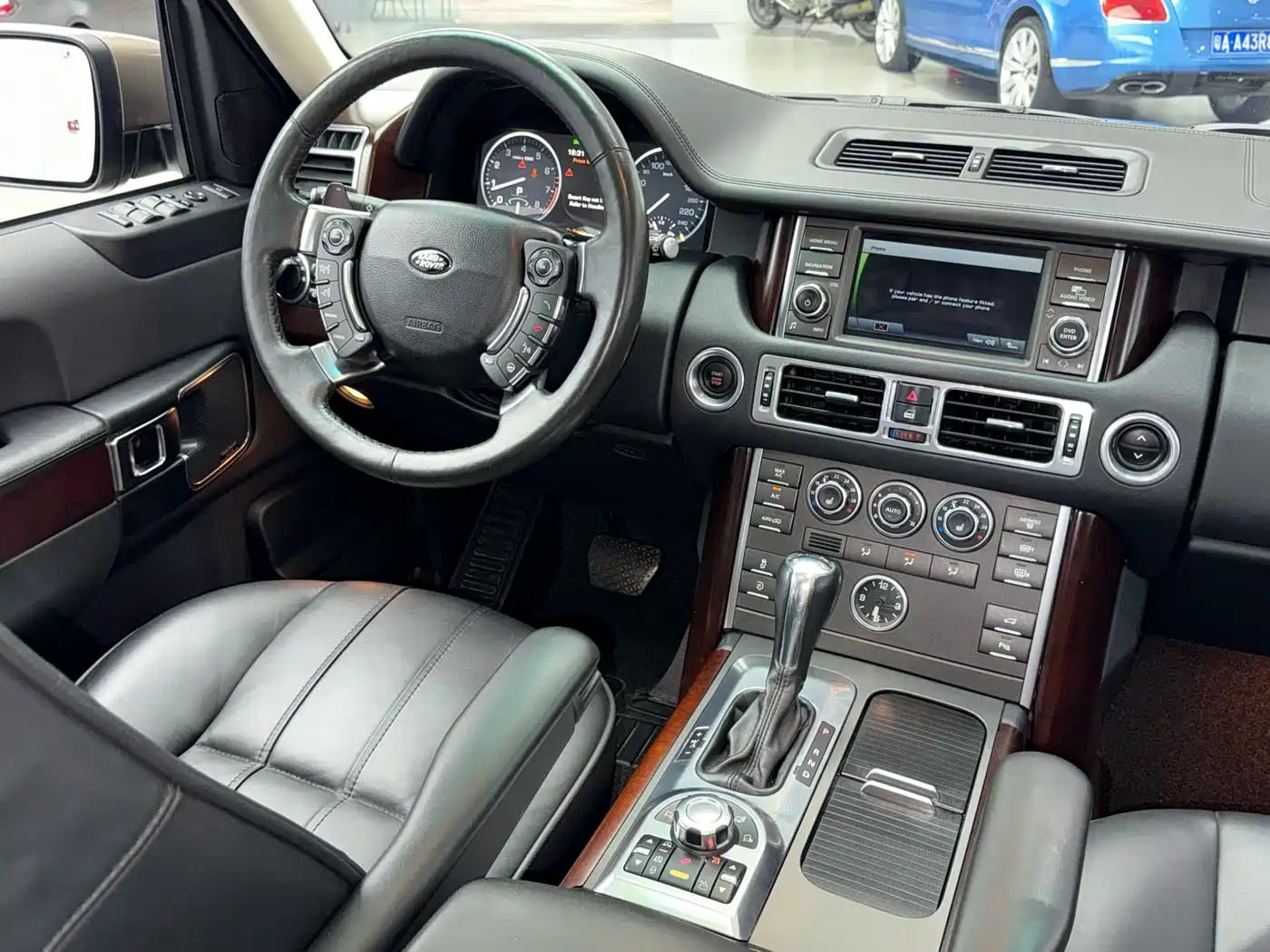 Land Rover Range Rover 2011 5.0 NA V8 HSE фото 7