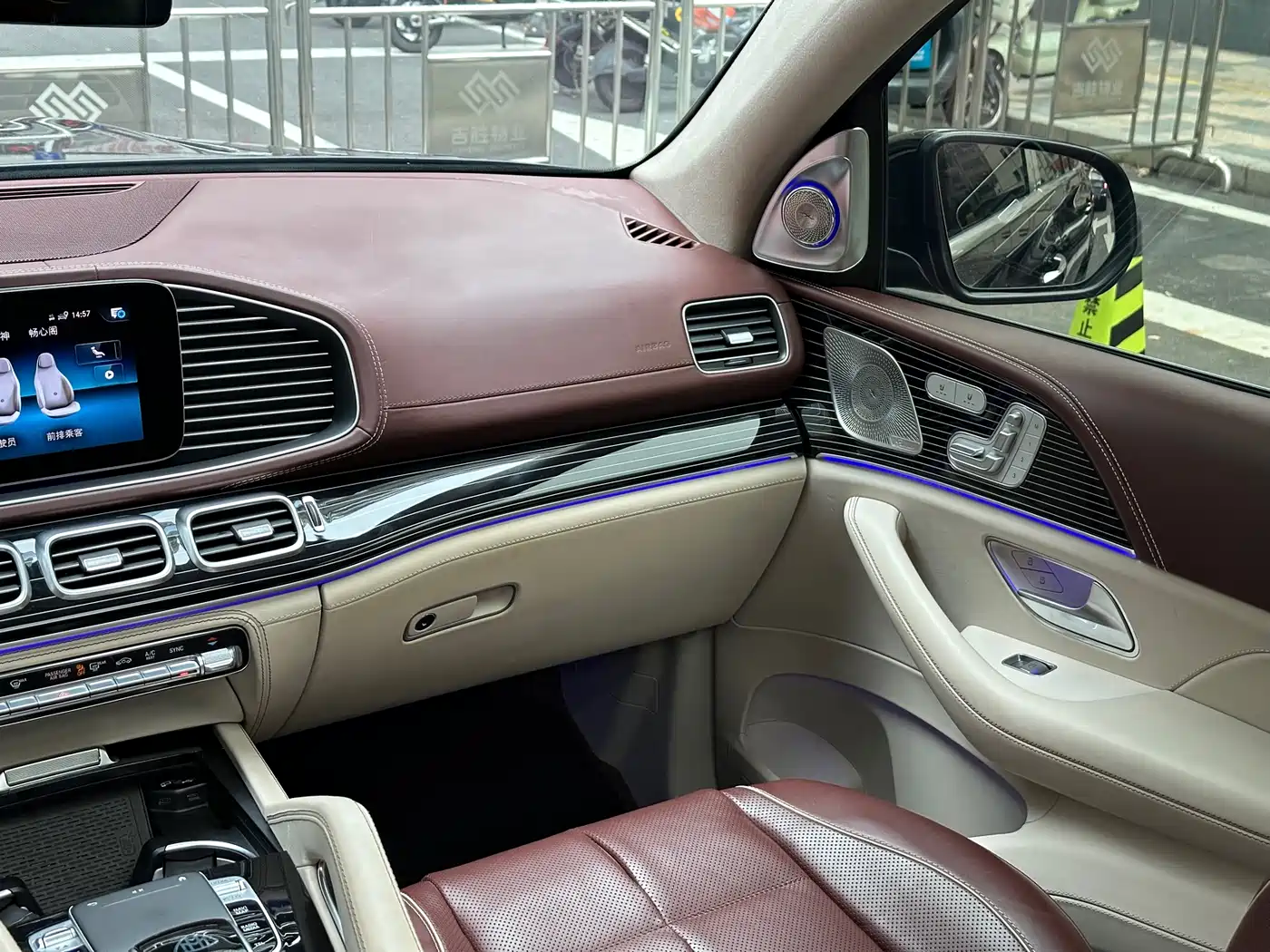 Mercedes-Benz Maybach GLS 2022 GLS 480 4MATIC фото 15