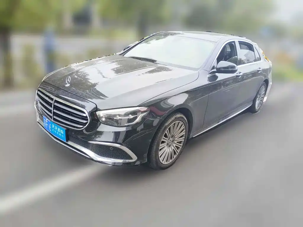 صورة 1 - Mercedes-Benz E-Class