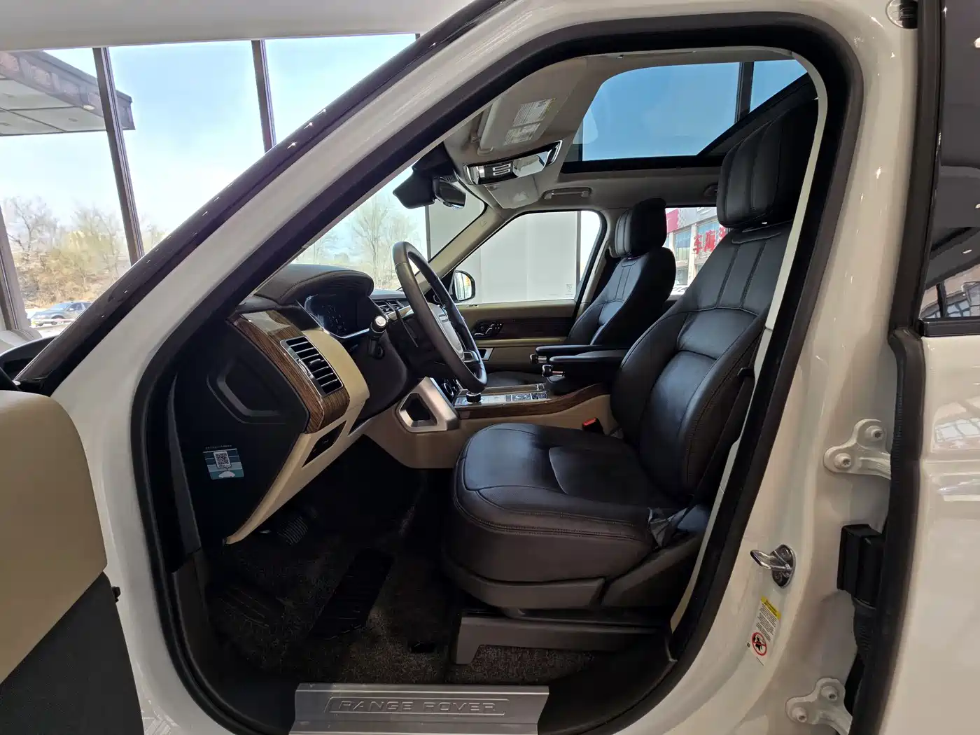 Land Rover Range Rover 2019 3.0 SCV6 Heritage Edition фото 10