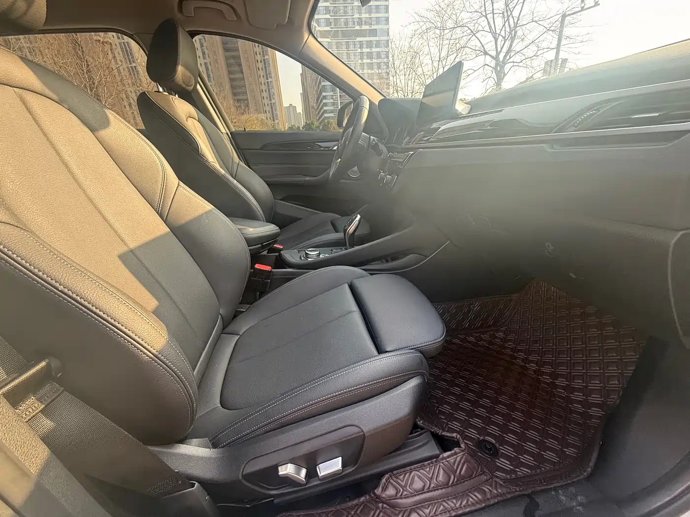 BMW X1 2022 sDrive25Li Leading фото 9