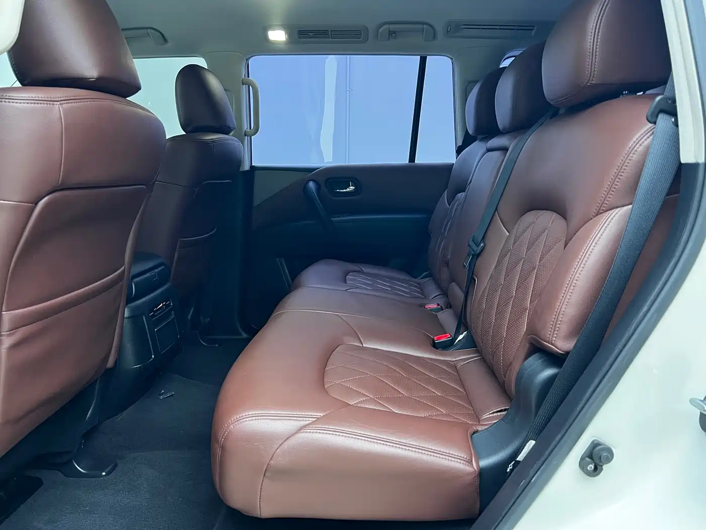 Nissan Patrol 2018 4.0L Leadership фото 13