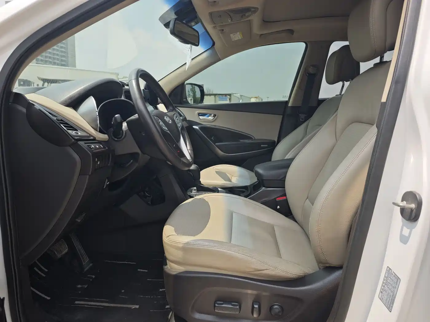 Hyundai Santa Fe 2013 Model 2.4L Automatic 4WD Smart фото 4