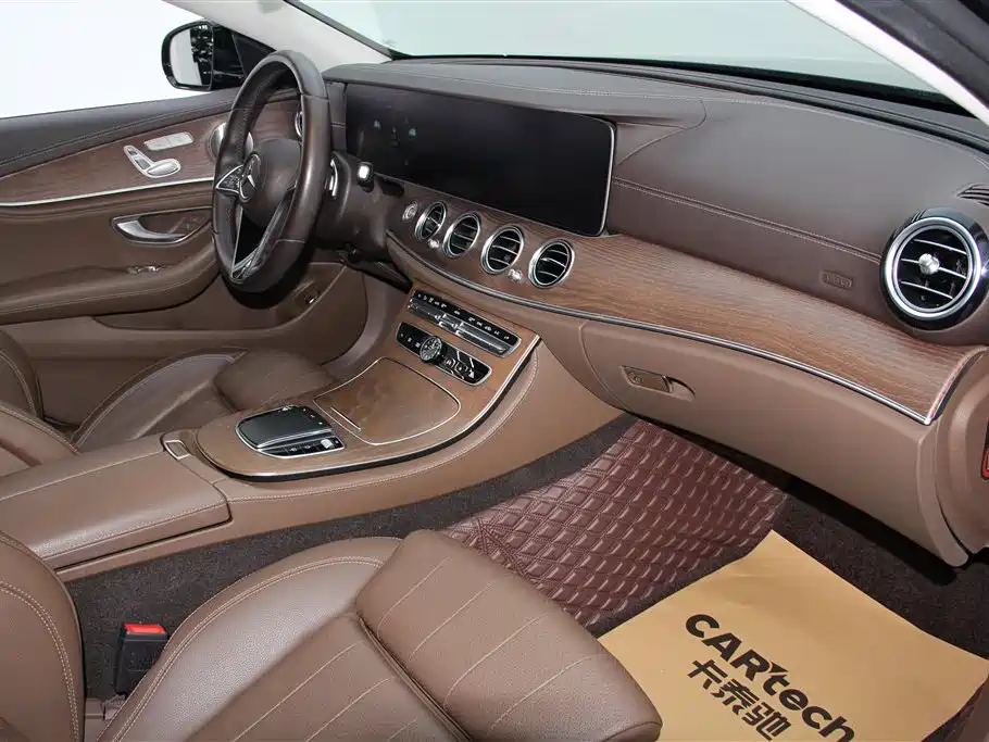Mercedes-Benz E-Class 2022 E 300 L Luxury фото 24