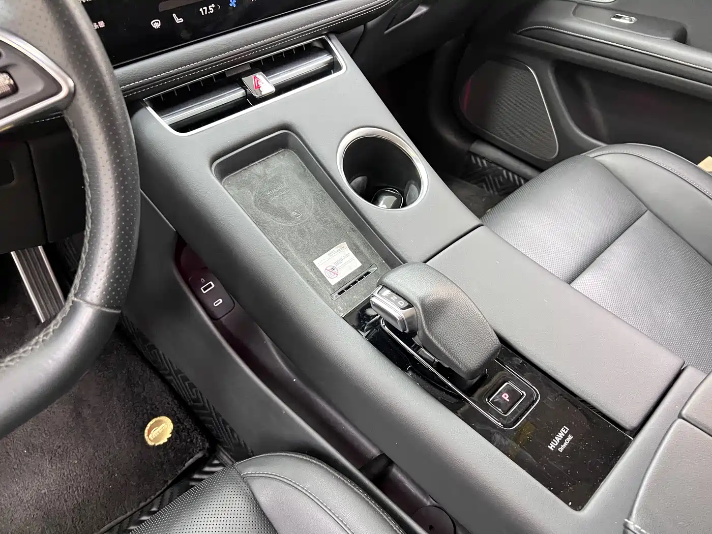 AITO Wenjie AITO M5 2022 Extended Range AWD Performance Edition фото 26