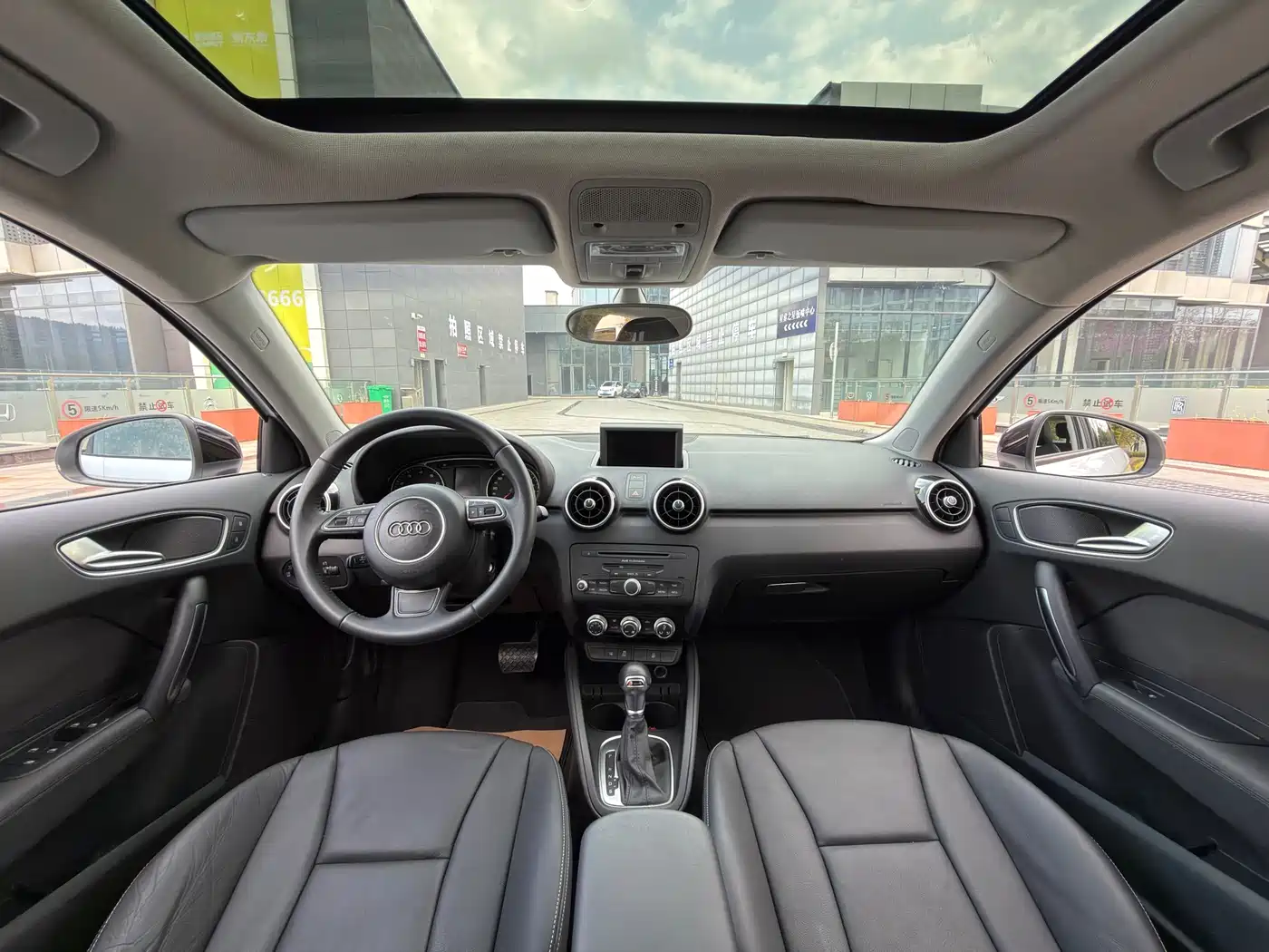 Audi A1 2014 30 TFSI Sportback Comfort фото 5