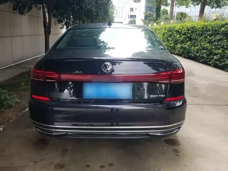 Volkswagen Passat 2026 2026 Outstanding Edition 380TSI Starlight Dragon Soaring Version
