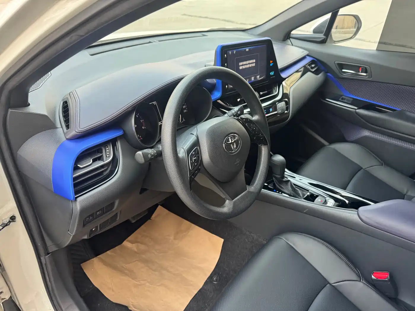 Toyota IZOA 2021 2.0L Yixiang Edition фото 8