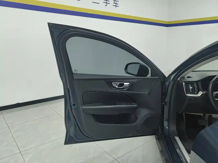Фото 7 - Volvo S60