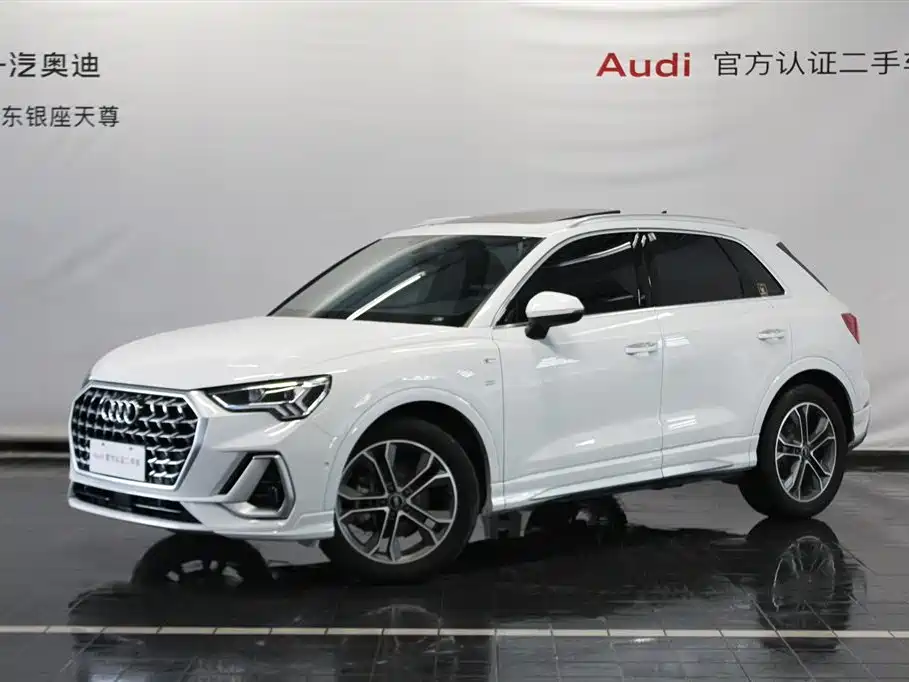 Audi Q3 2024 40 TFSI Fashion Sport