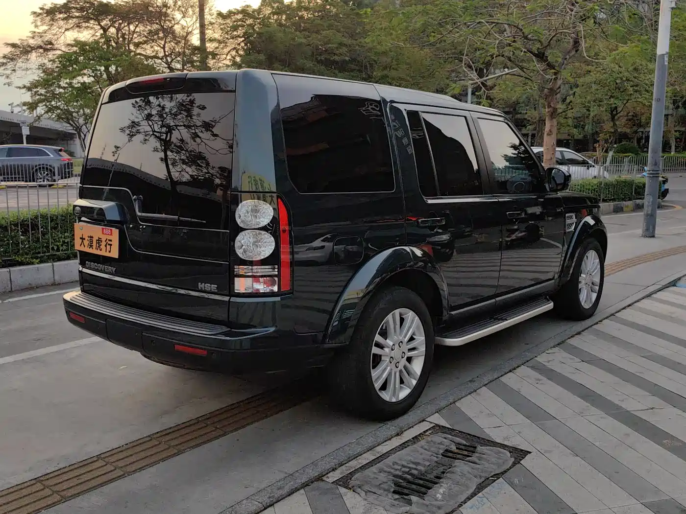 Land Rover Discovery 2016 3.0 SC V6 HSE фото 5