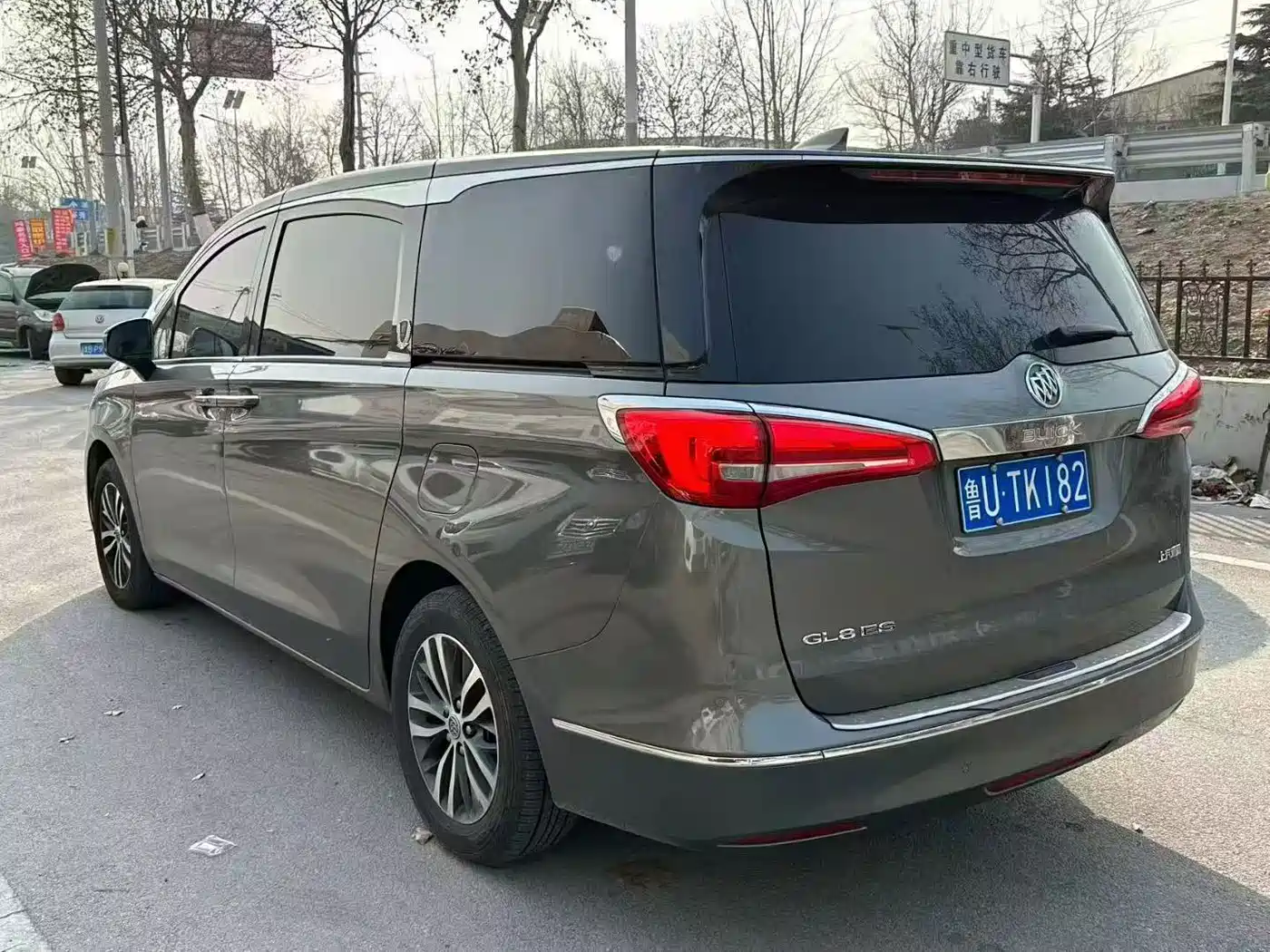 Buick GL8 2017 ES 28T Luxury China V фото 6