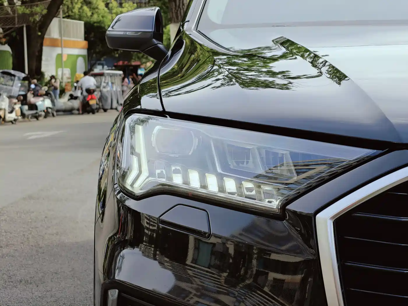 AUDI Q7