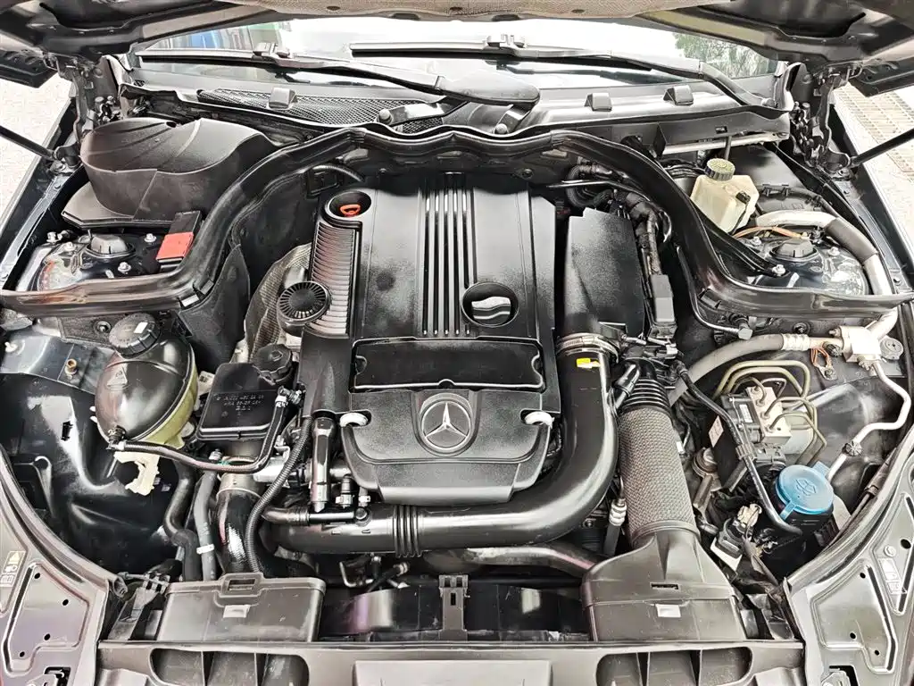 Mercedes-Benz E-Class (Import) 2010 E 260 CGI Coupe фото 23